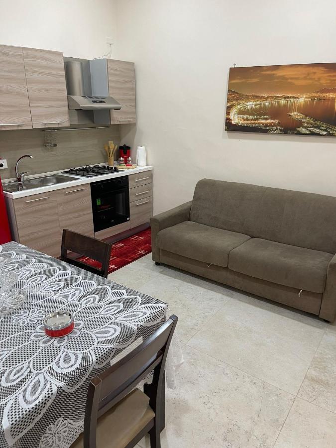 נאפולי Maison Del Trianon מראה חיצוני תמונה