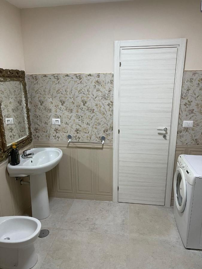 נאפולי Maison Del Trianon מראה חיצוני תמונה